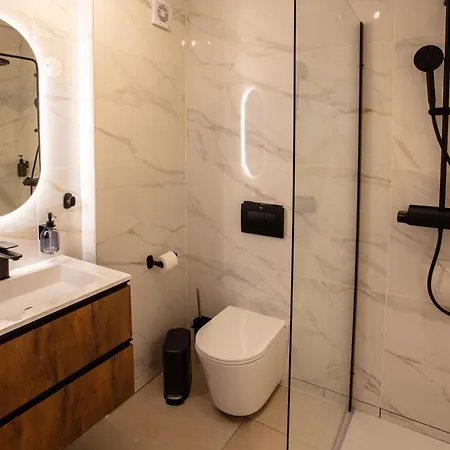 Go4portugal - Solaina - Modern With Ac And Private Balcony Αλμπουφέιρα