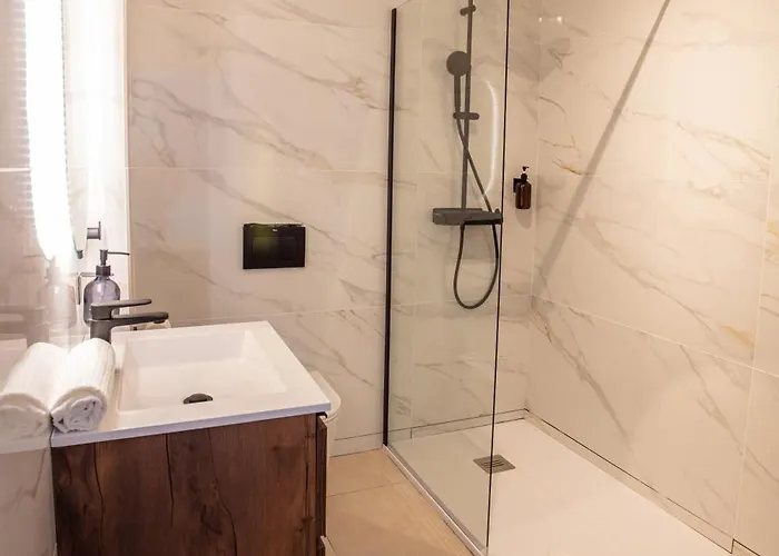 아파트 Go4portugal - Solaina - Modern With Ac And Private Balcony 알부페이라