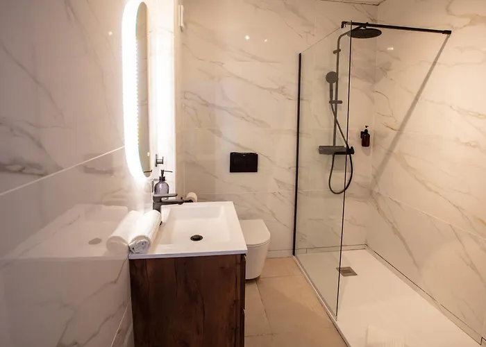 아파트 Go4portugal - Solaina - Modern With Ac And Private Balcony