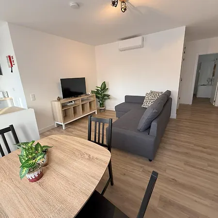 Modern With Ac And Private Balcony - Go4portugal דירה