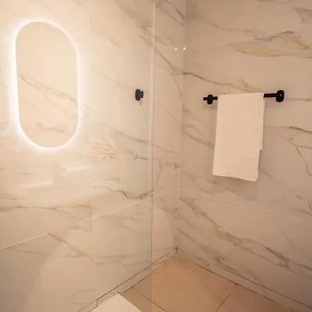 Modern With Ac And Private Balcony - Go4portugal דירה *