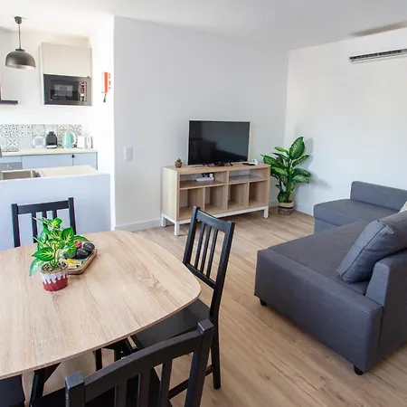 Modern With Ac And Private Balcony - Go4portugal * אלבופיירה